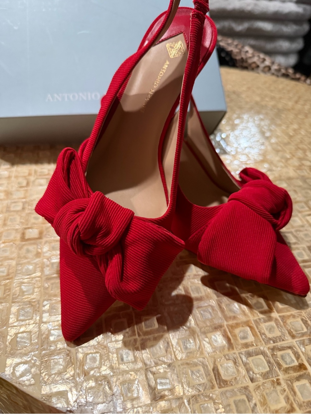 ANTONIO MELANI Red Pointed-Toe Knot Bow Slingback Pumps